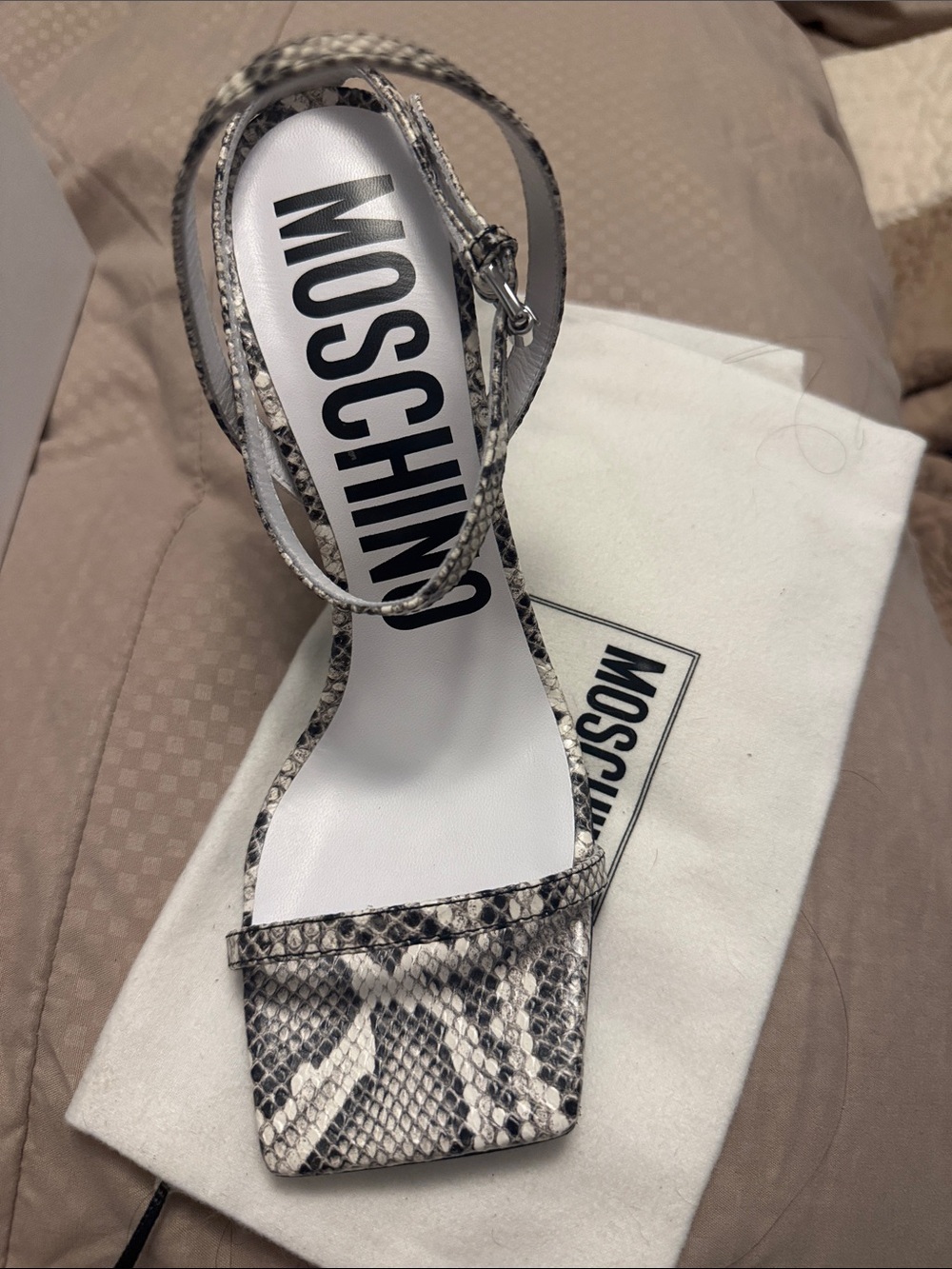Accessory Subcategory Identification - Picture 2 of 3